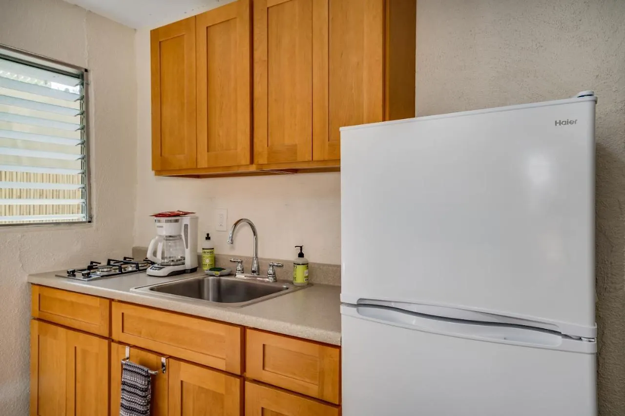 Ξενοδοχείο με διαμερίσματα Aloha Suites Waikiki Χονολουλού